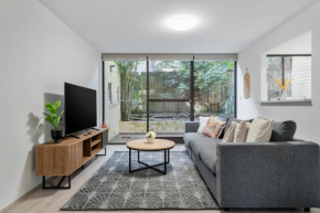 1NC Spacious 3Bedroom Townhouse, North Sydney Free Parking, Sydney